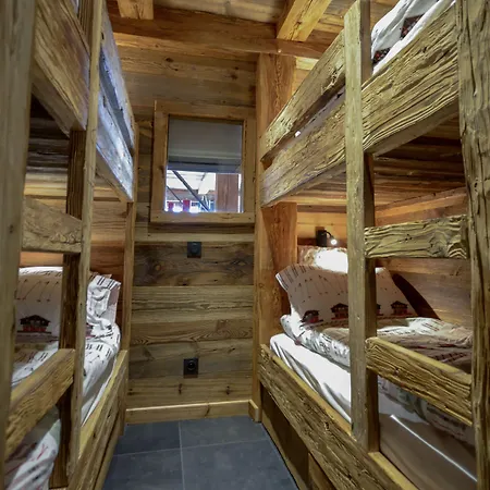 Les Cimes Aparthotel La Clusaz