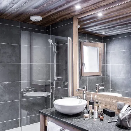 Les Cimes Aparthotel La Clusaz